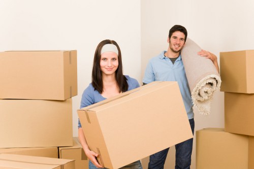 Household and business transport with a moving truck in Tooting